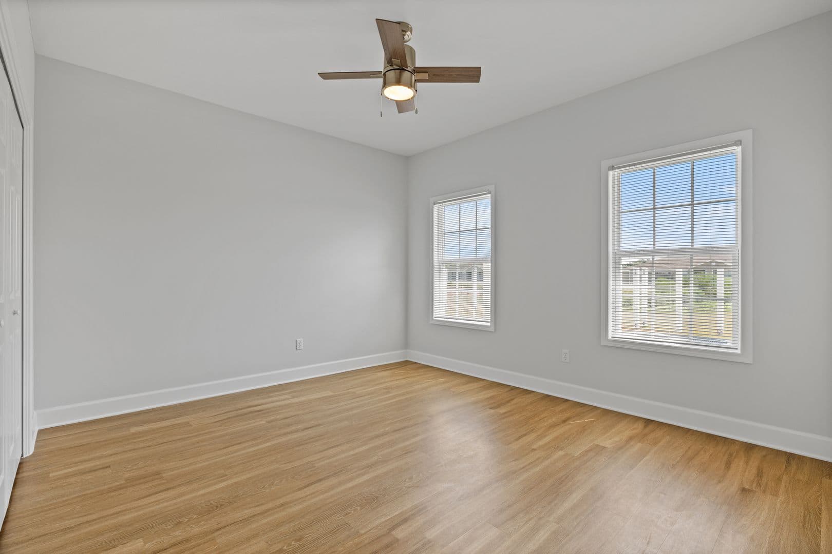 156 Wingate Ave 14 of 18