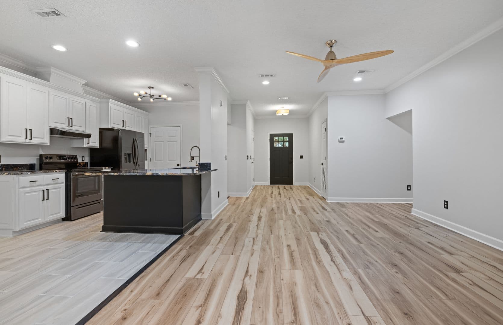 Helo Heights - Apt A 4 of 29