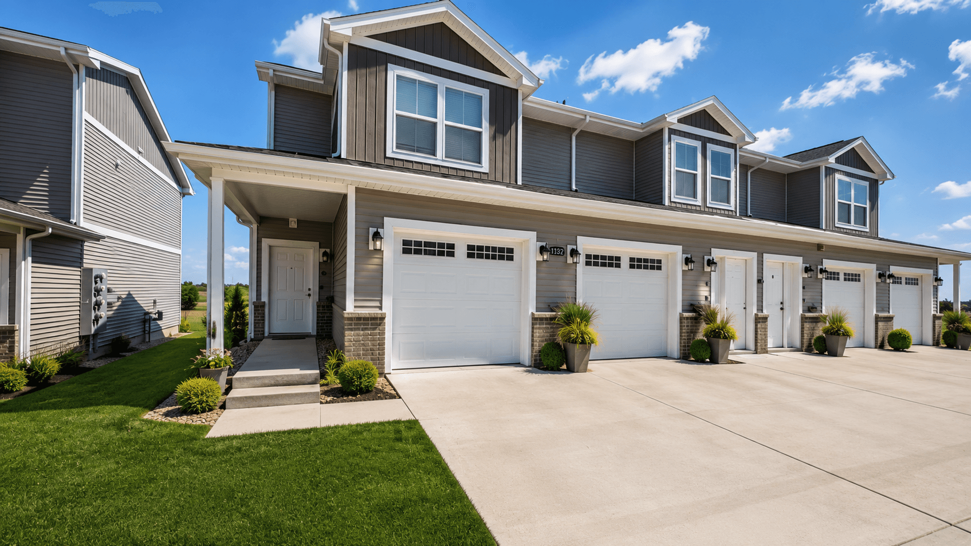 Reserve Mahomet 2br/2ba Townhome 2 of 3