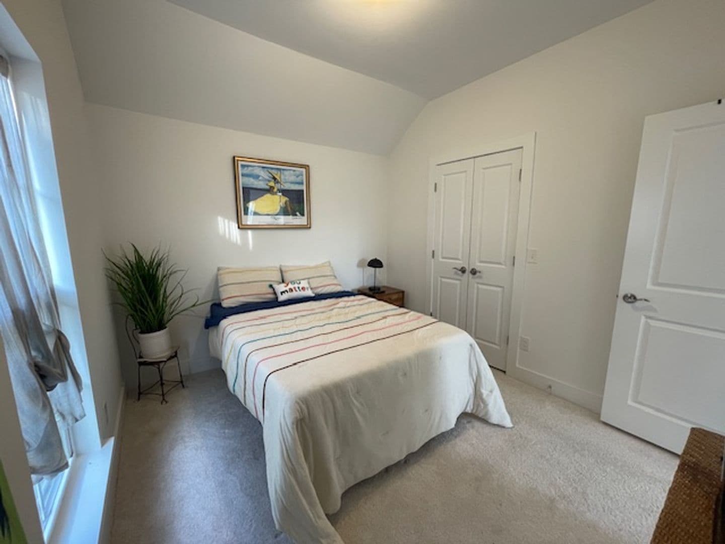 210 Saint Anns Aly 5 of 10