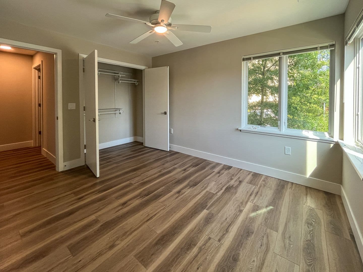 Sunrise Apartments 4 of 11