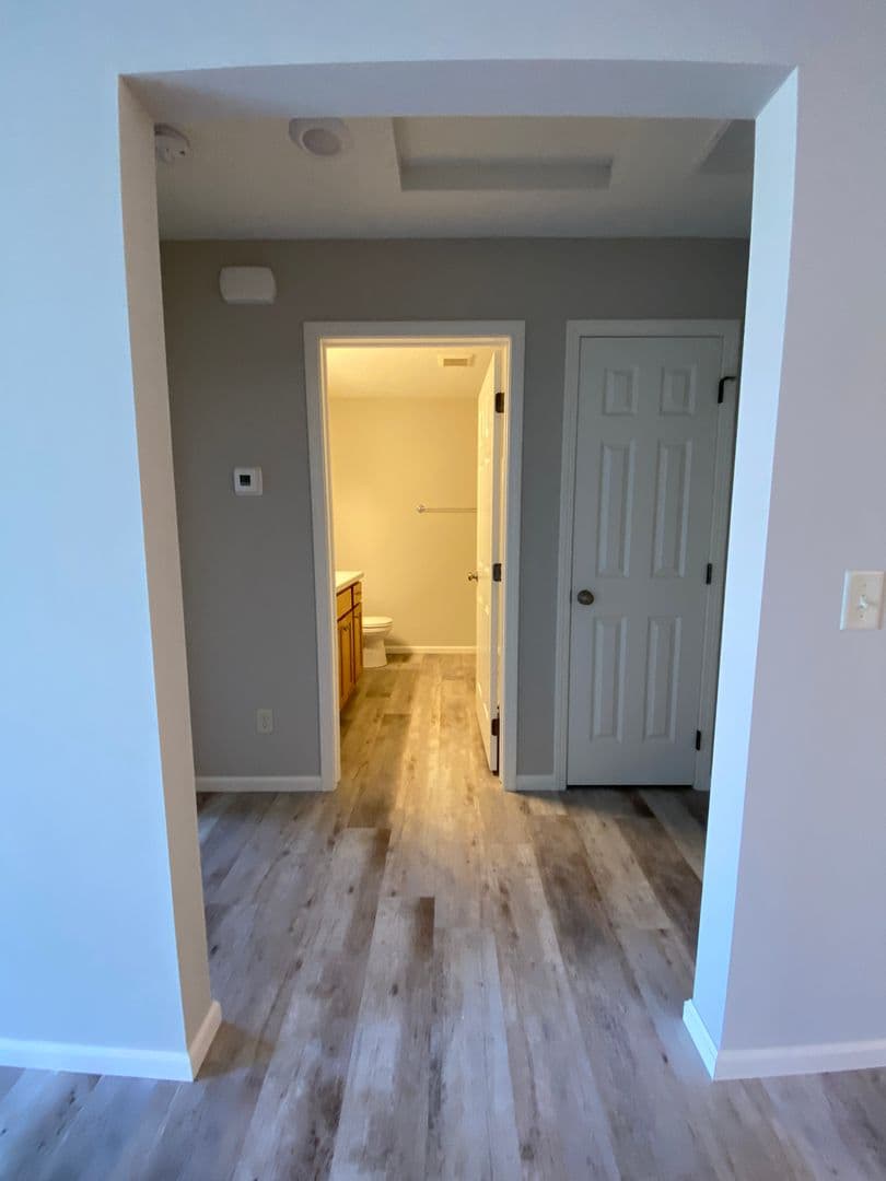 Updated 2 Bedroom Town Home 9 of 10