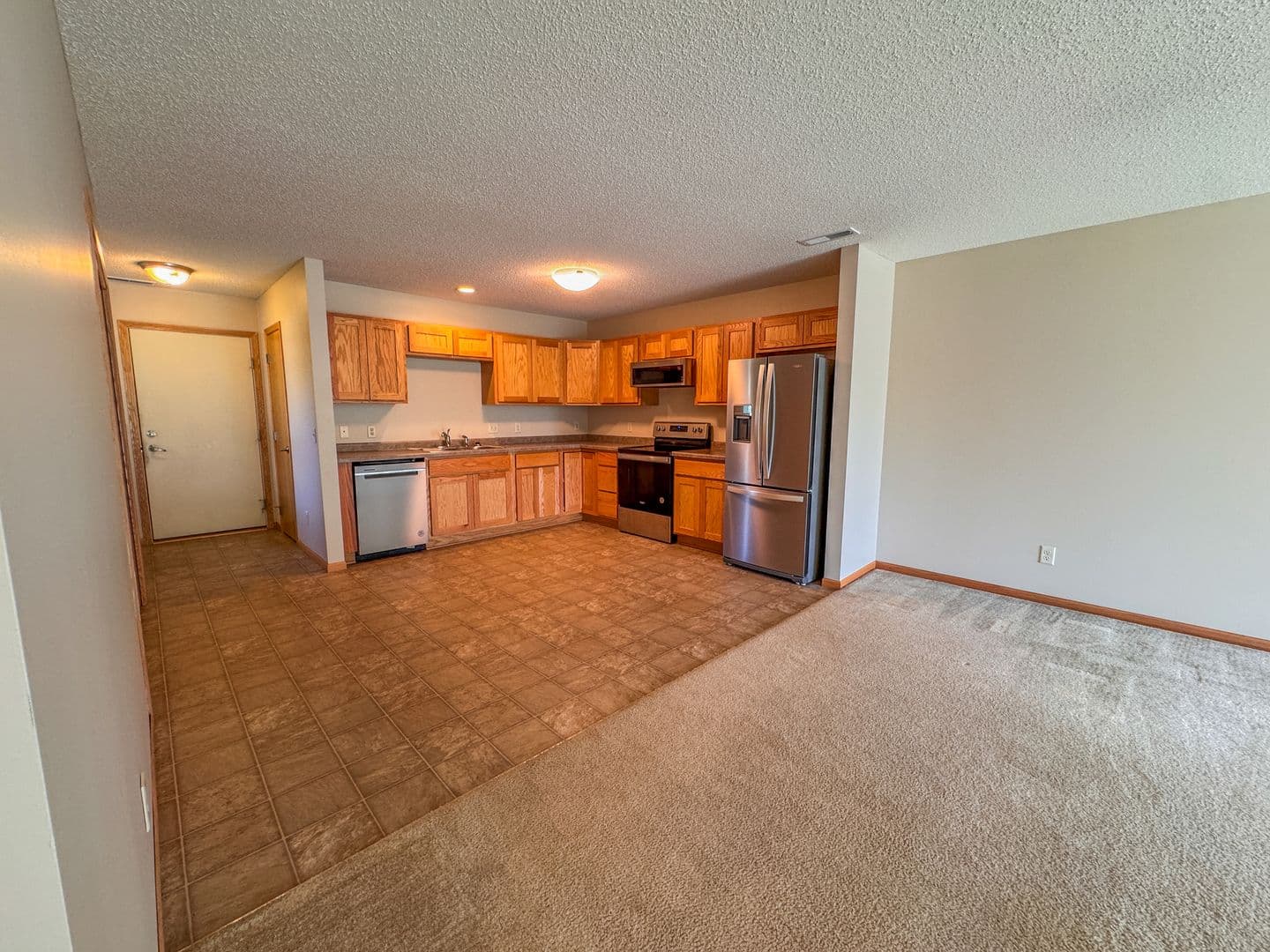 2 Bedroom Townhome 3 of 19