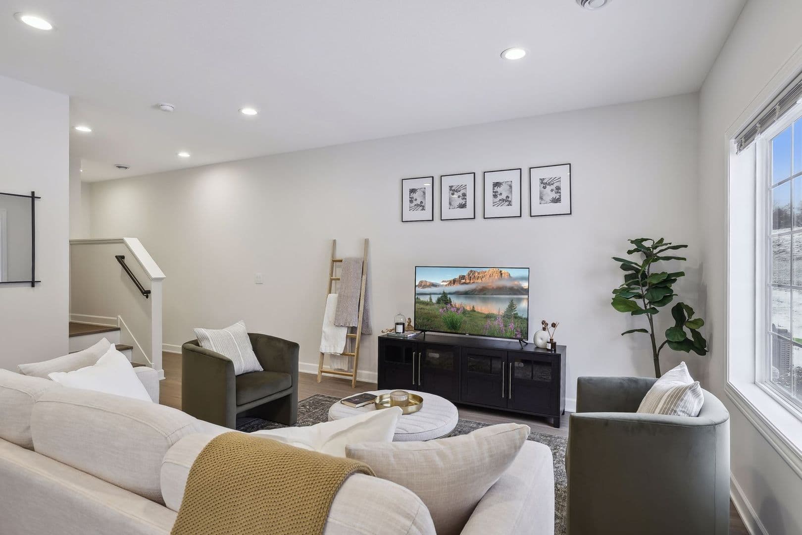 3 Bedroom Town Home 3 of 37