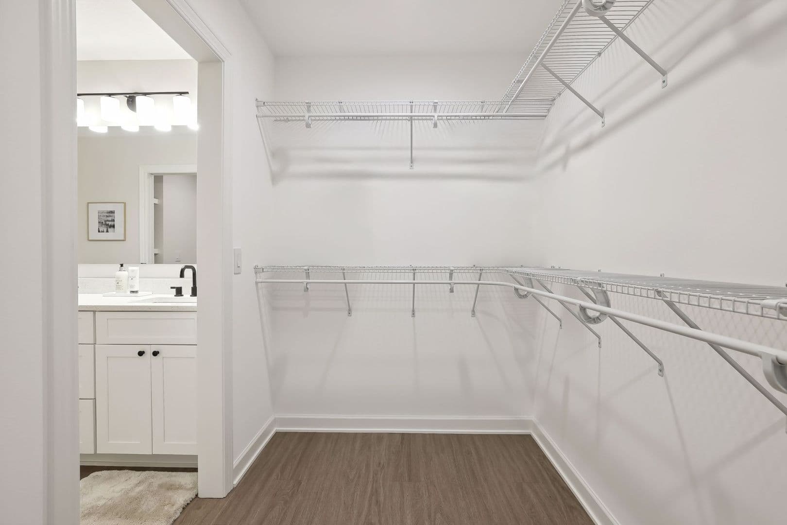 3 Bedroom Town Home 18 of 27