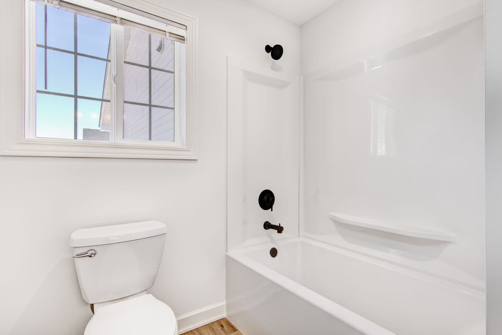 3 Bedroom Town Home 5 of 27