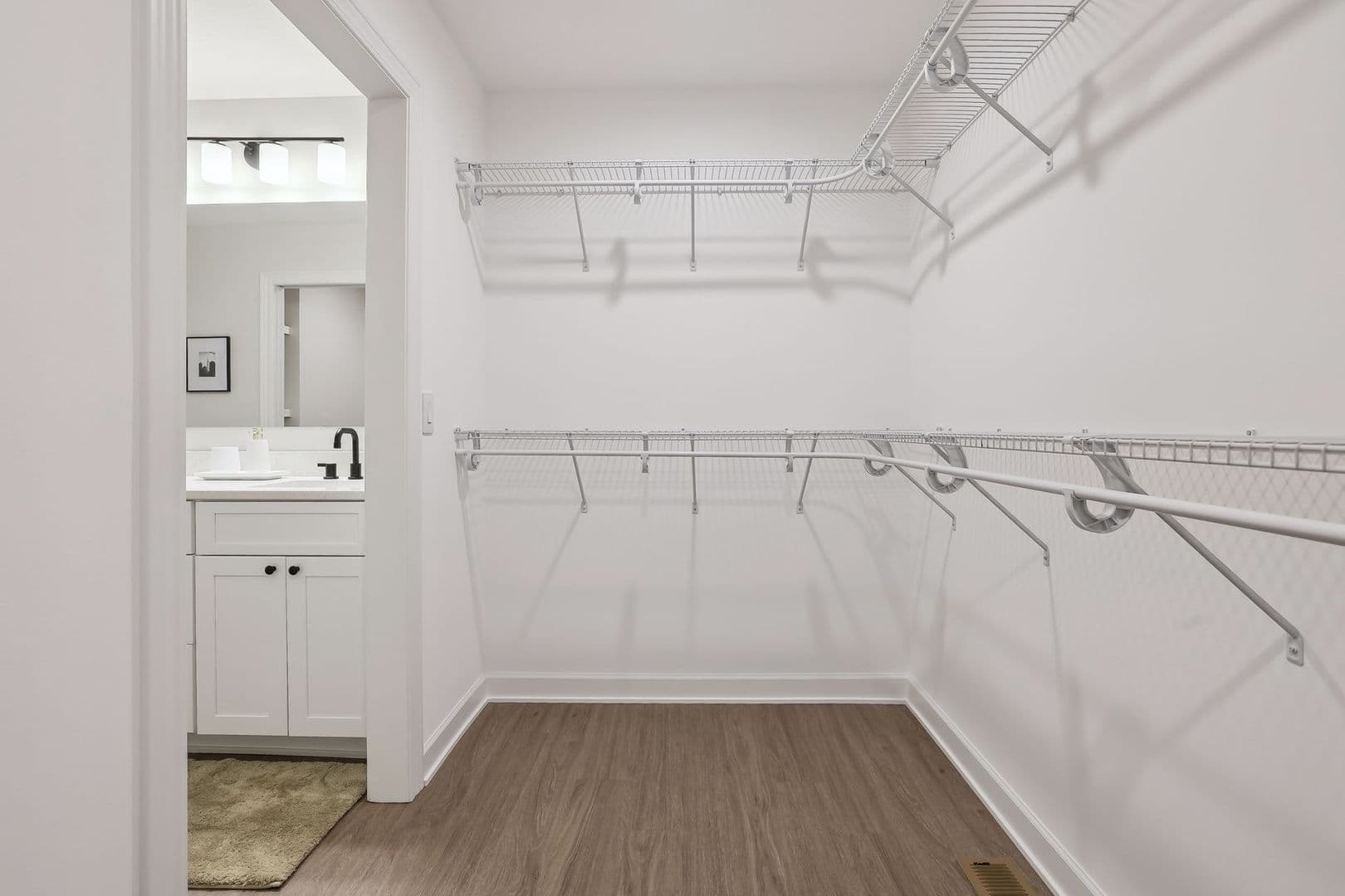 3 Bedroom Town Home 27 of 37