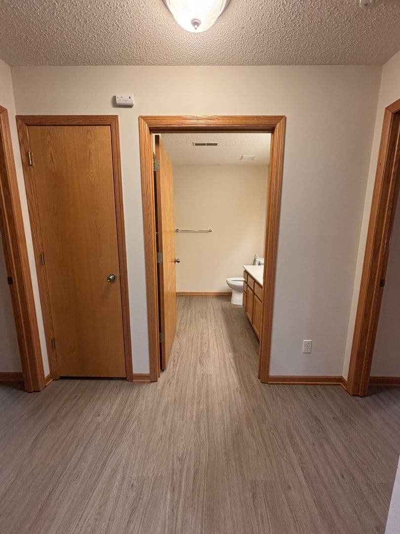 Great Single Level 2 Bedroom Townhome 8 of 14