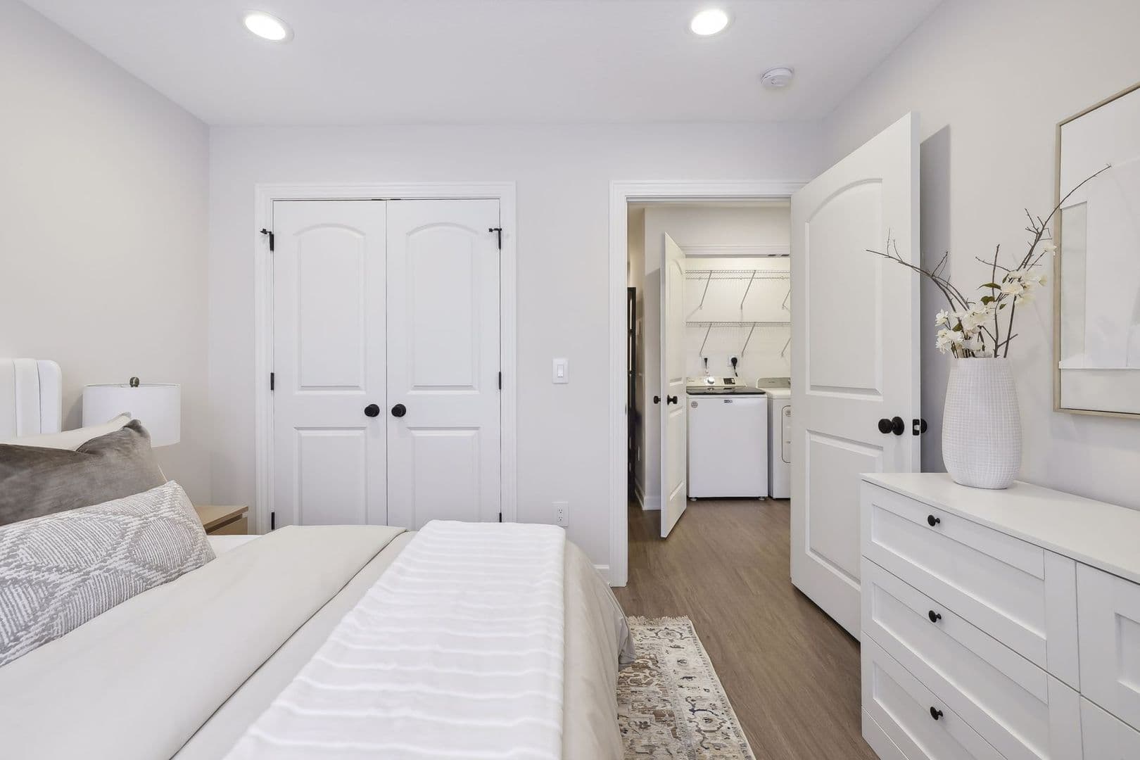 3 Bedroom Town Home 20 of 27