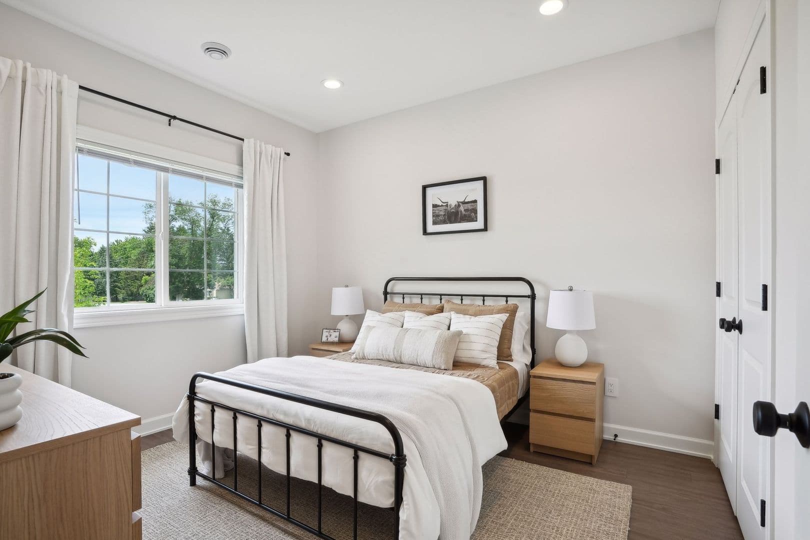 3 Bedroom Twin Home With Extras 7 of 36
