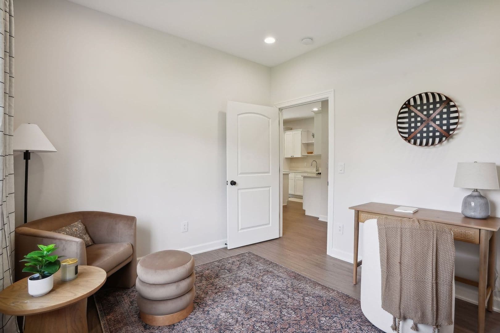 3 Bedroom Twin Home With Extras 6 of 36
