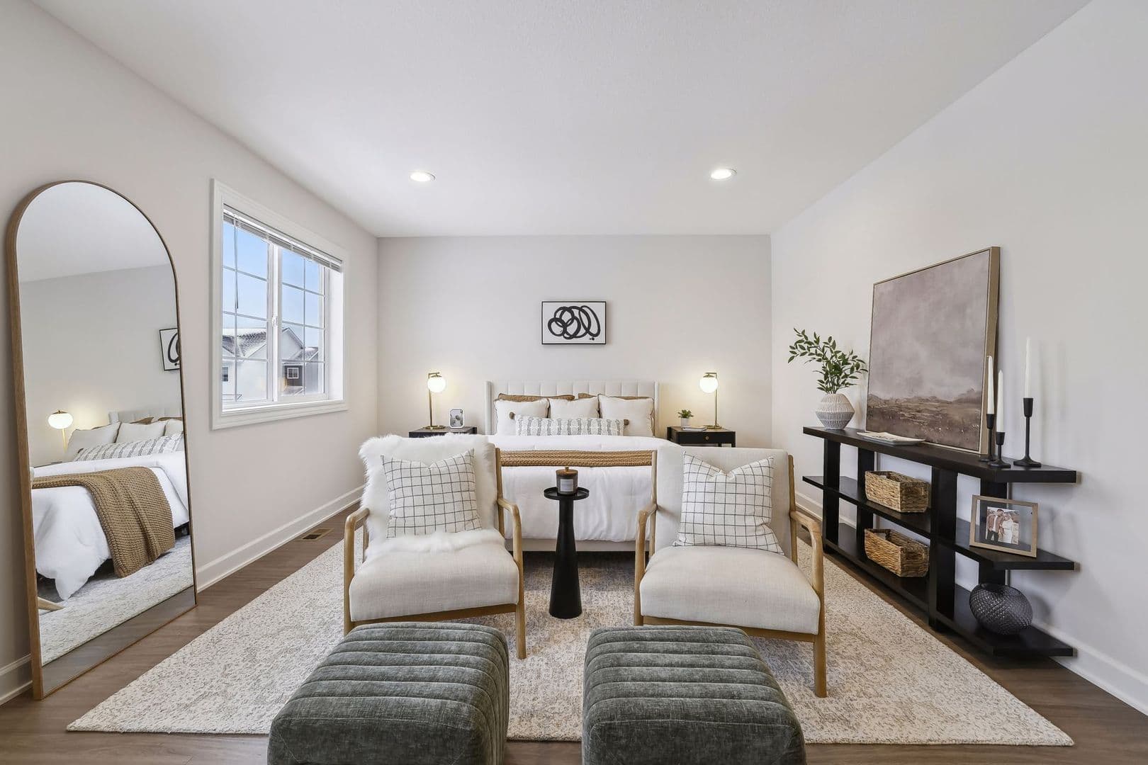 3 Bedroom Town Home 21 of 37