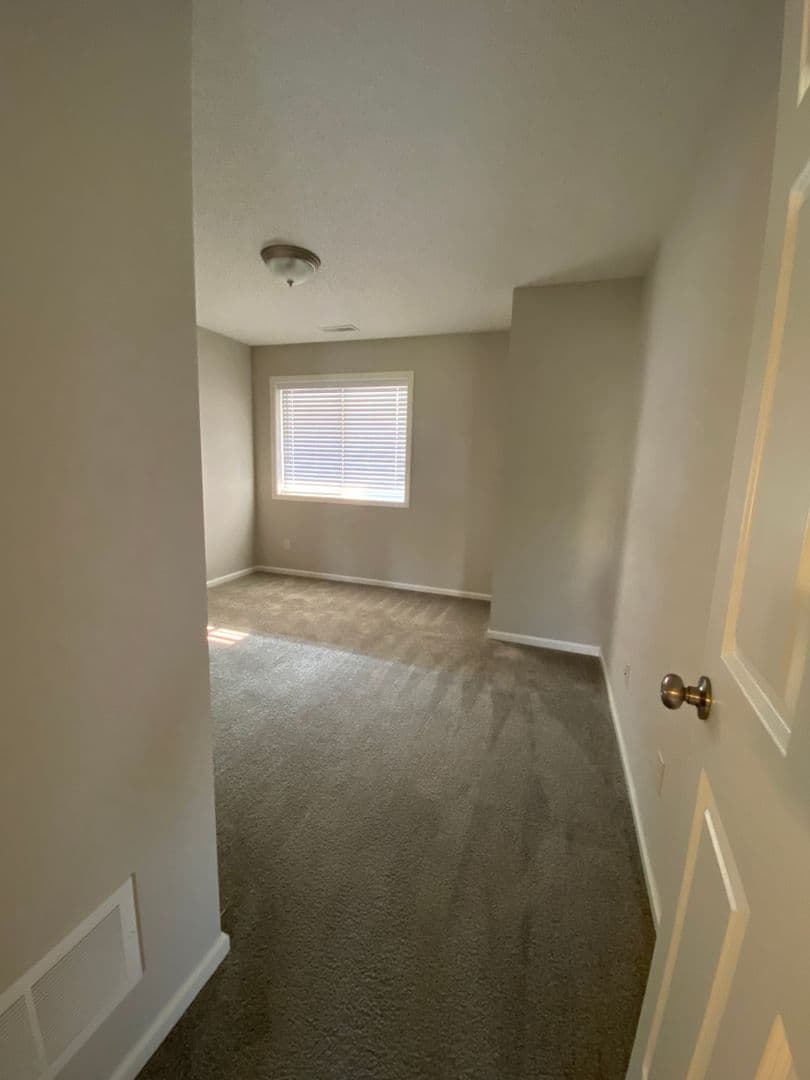 Updated 2 Bedroom Town Home 4 of 10