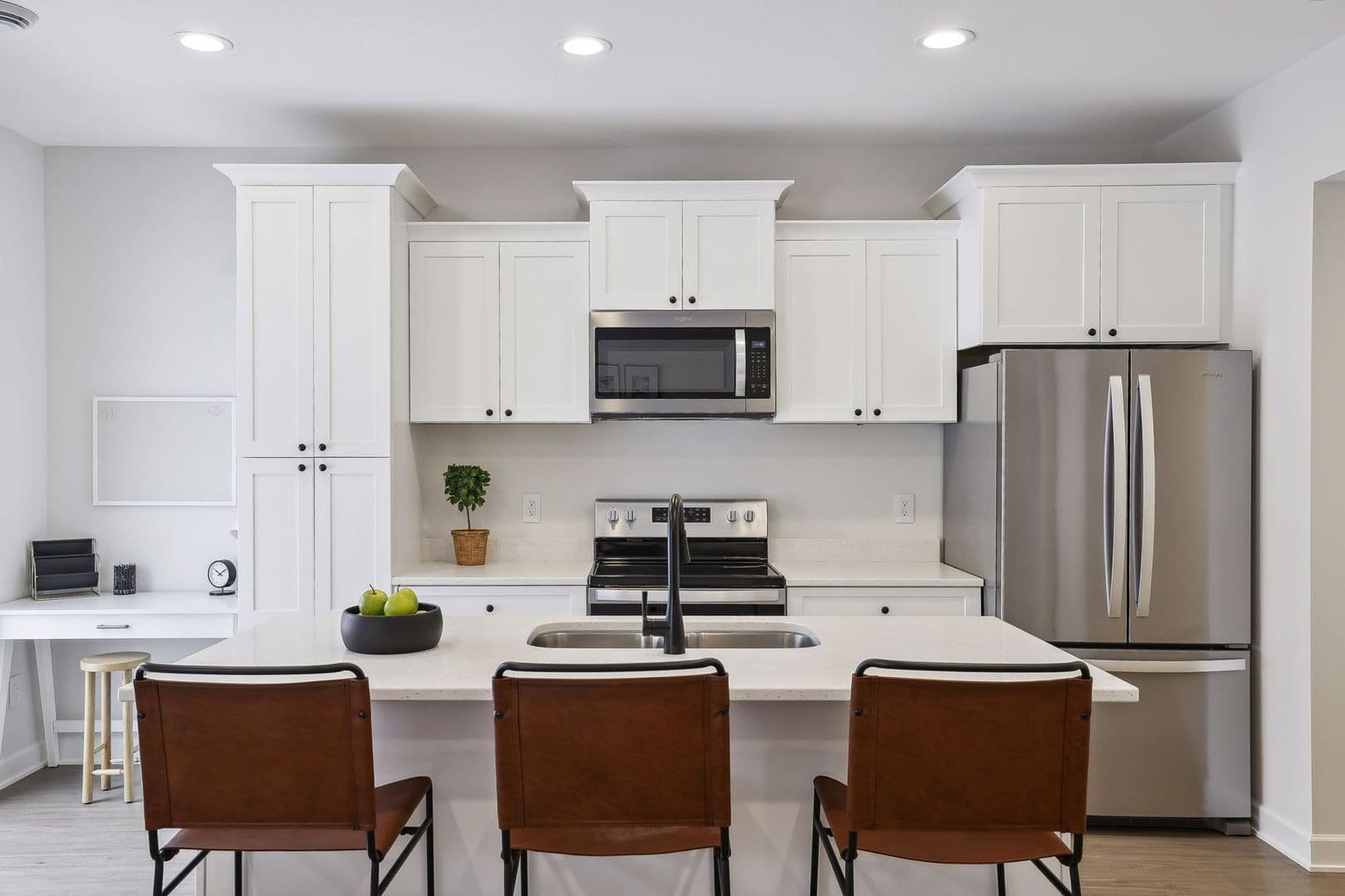 3 Bedroom Town Home 8 of 37