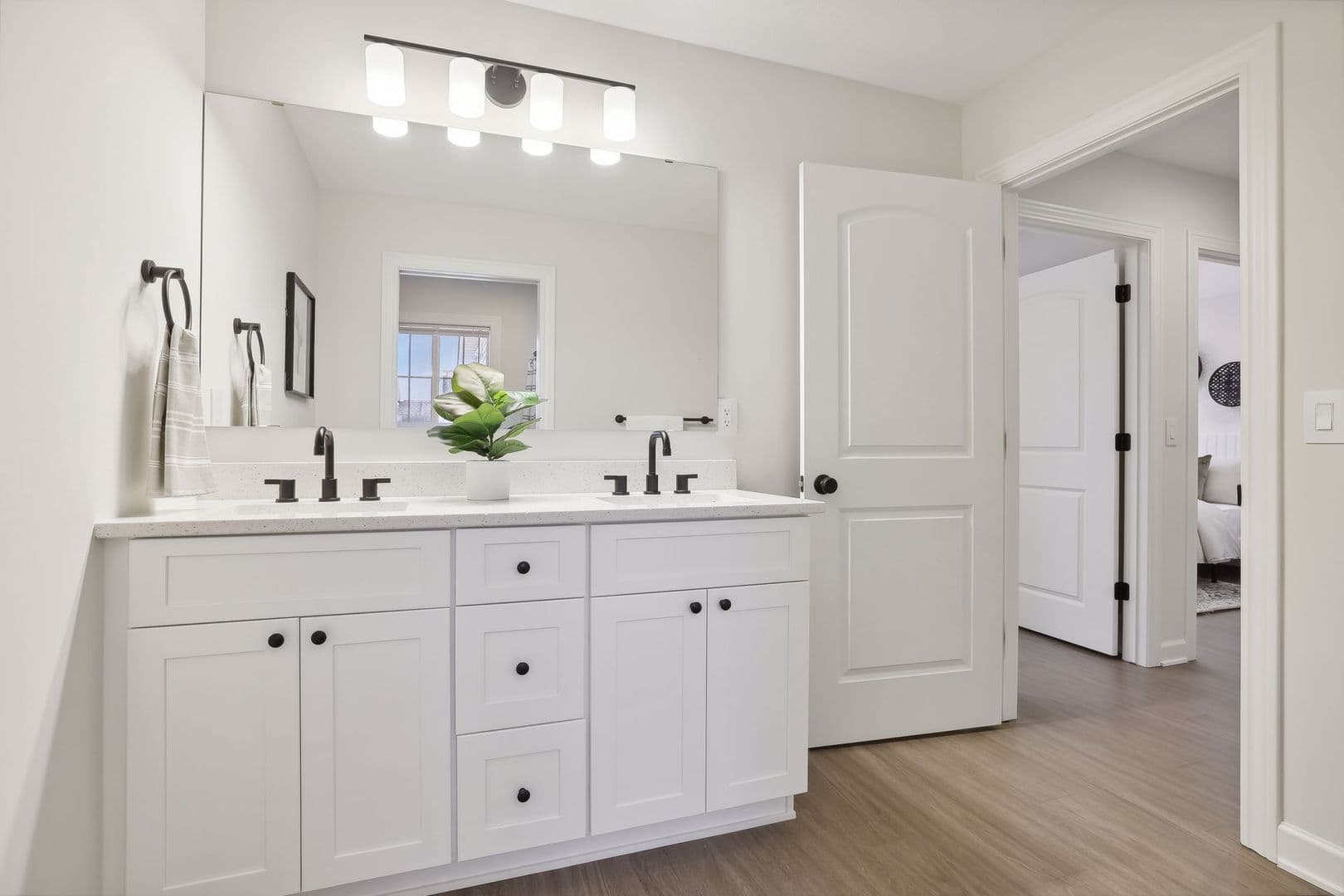 3 Bedroom Town Home 22 of 27