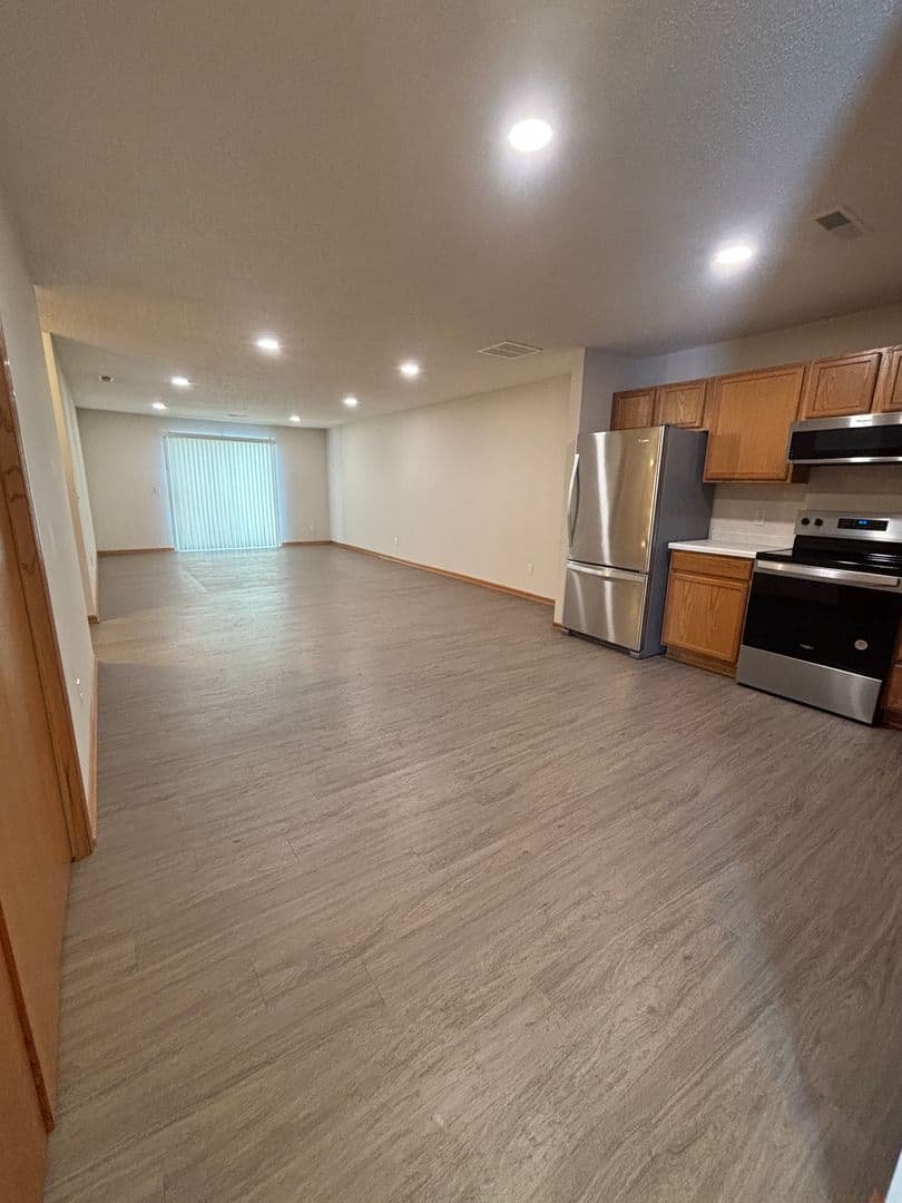 Great Single Level 2 Bedroom Townhome 12 of 14
