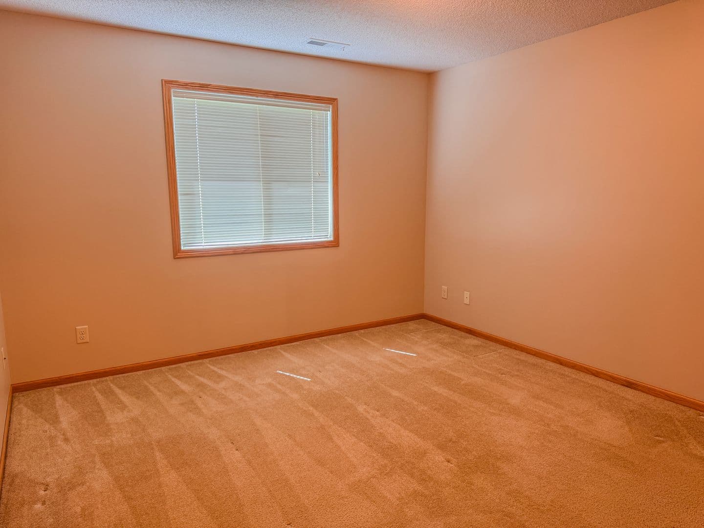 2 Bedroom Townhome 17 of 19