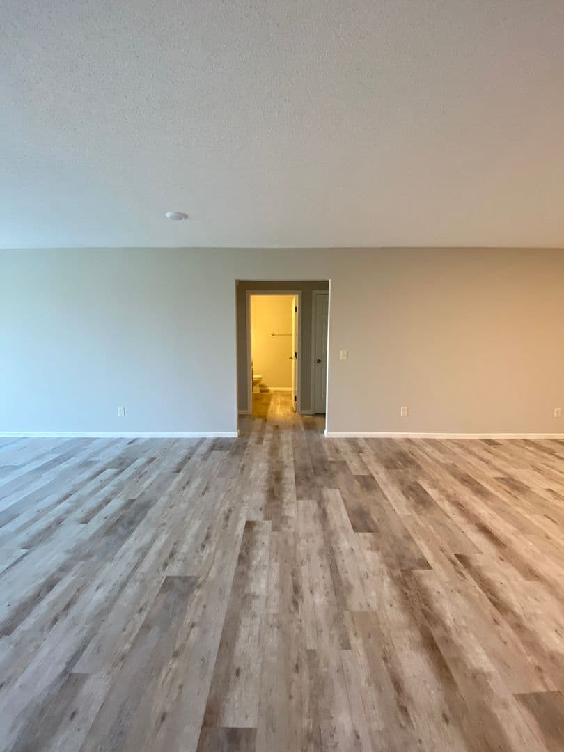 Updated 2 Bedroom Town Home 5 of 15