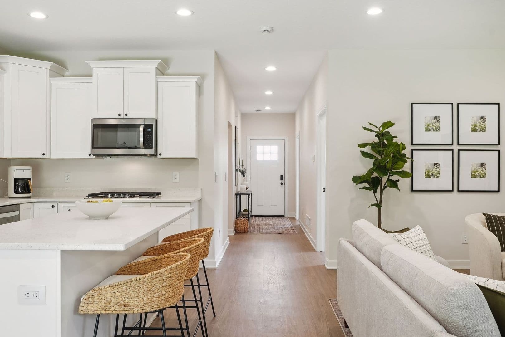 3 Bedroom Twin Home With Extras 13 of 36