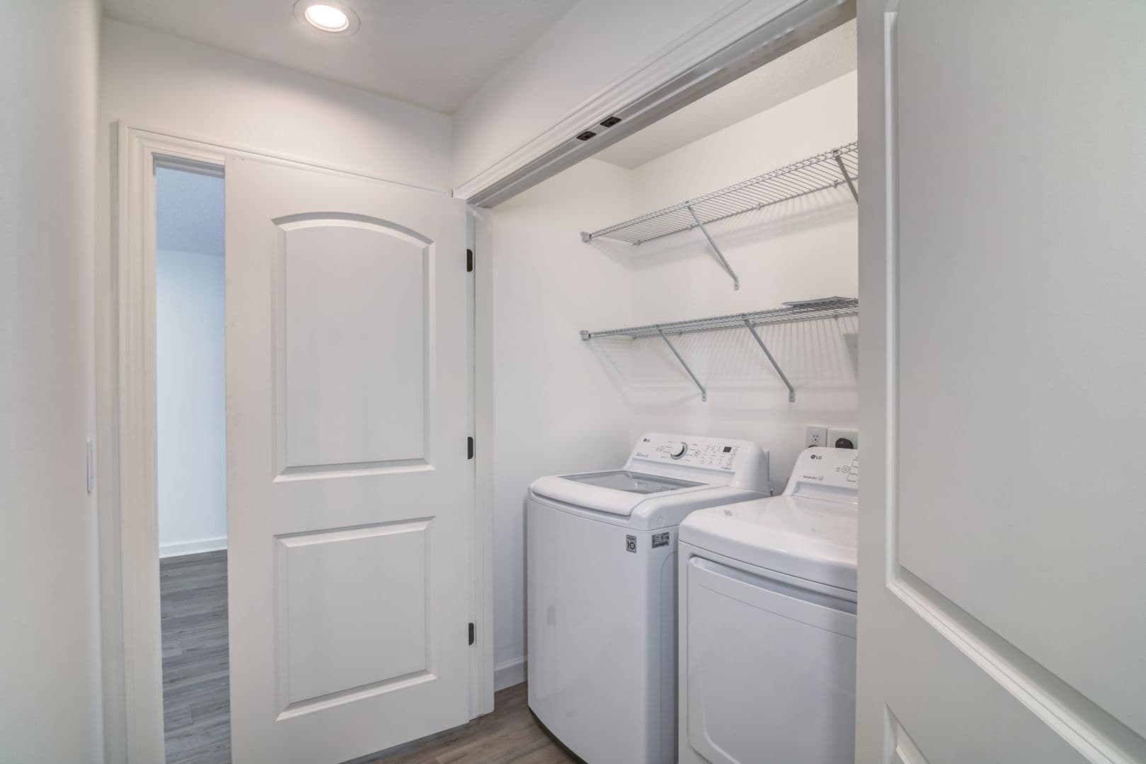 3 Bedroom Town Home 28 of 32