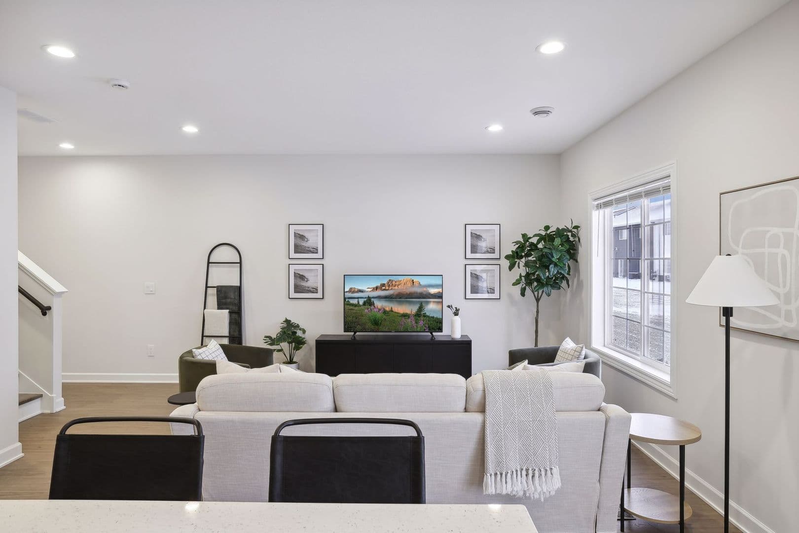 3 Bedroom Town Home 8 of 27
