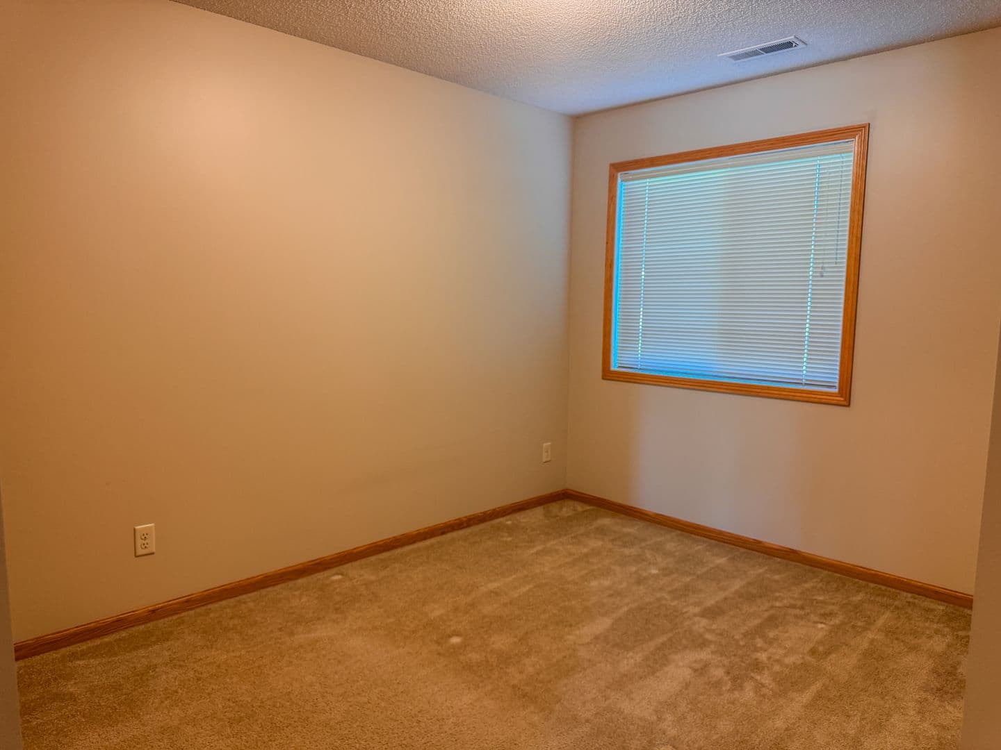 2 Bedroom Townhome 9 of 19