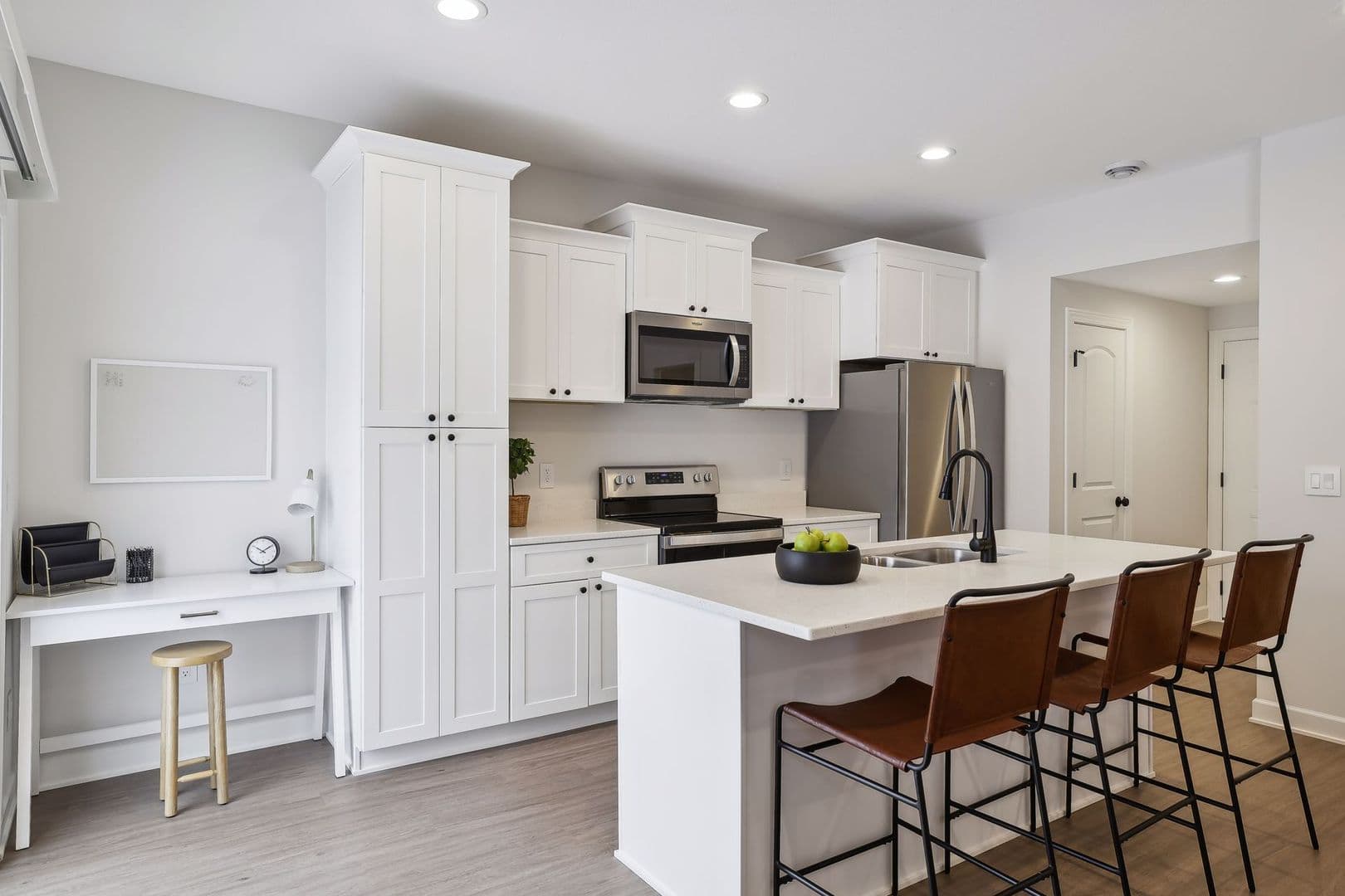 3 Bedroom Town Home 9 of 37