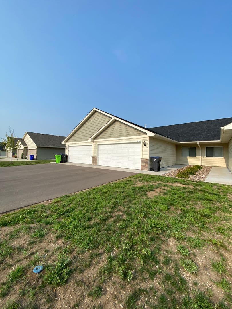 Updated 2 Bedroom Town Home 15 of 15