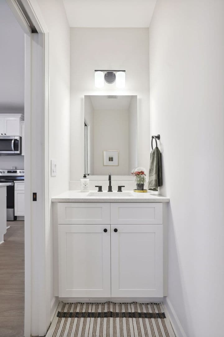 3 Bedroom Town Home 9 of 27