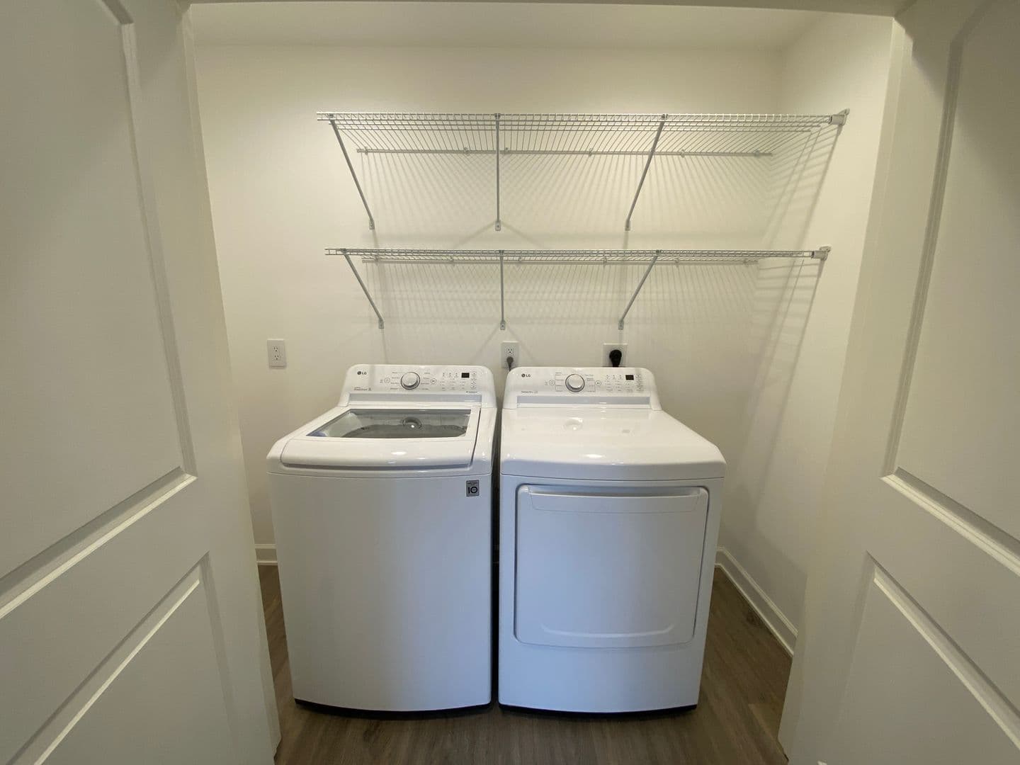 3 Bedroom End Unit 11 of 15