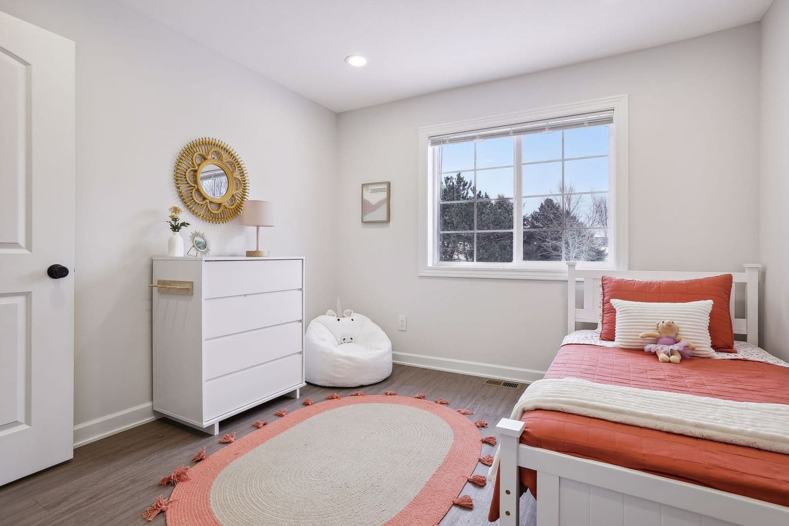3 Bedroom Town Home 30 of 37