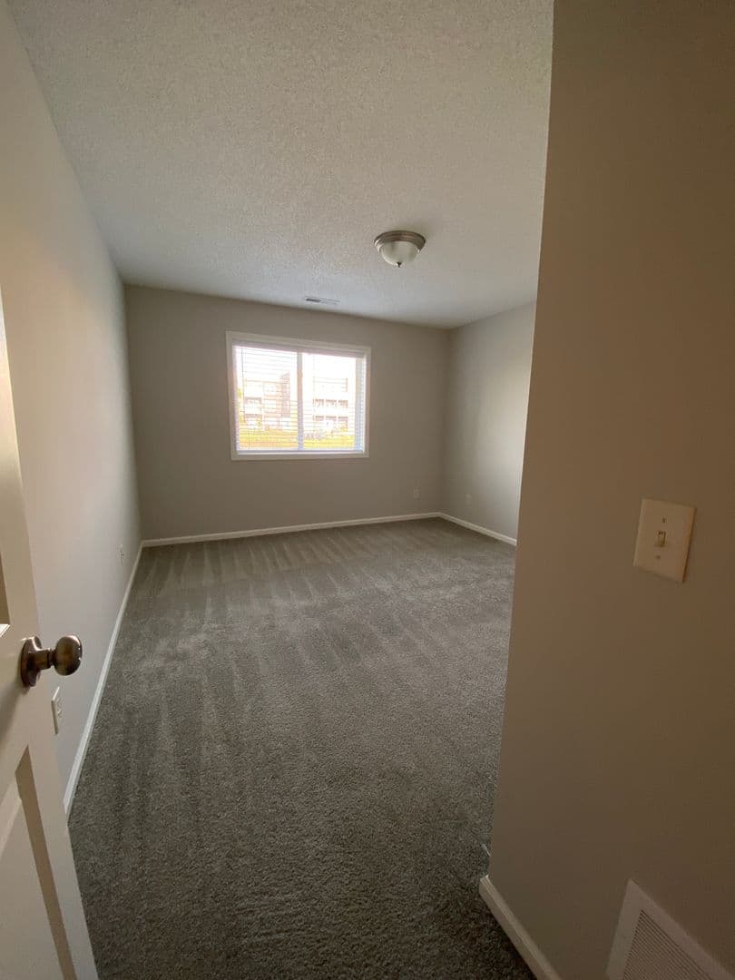 Updated 2 Bedroom Town Home 6 of 10