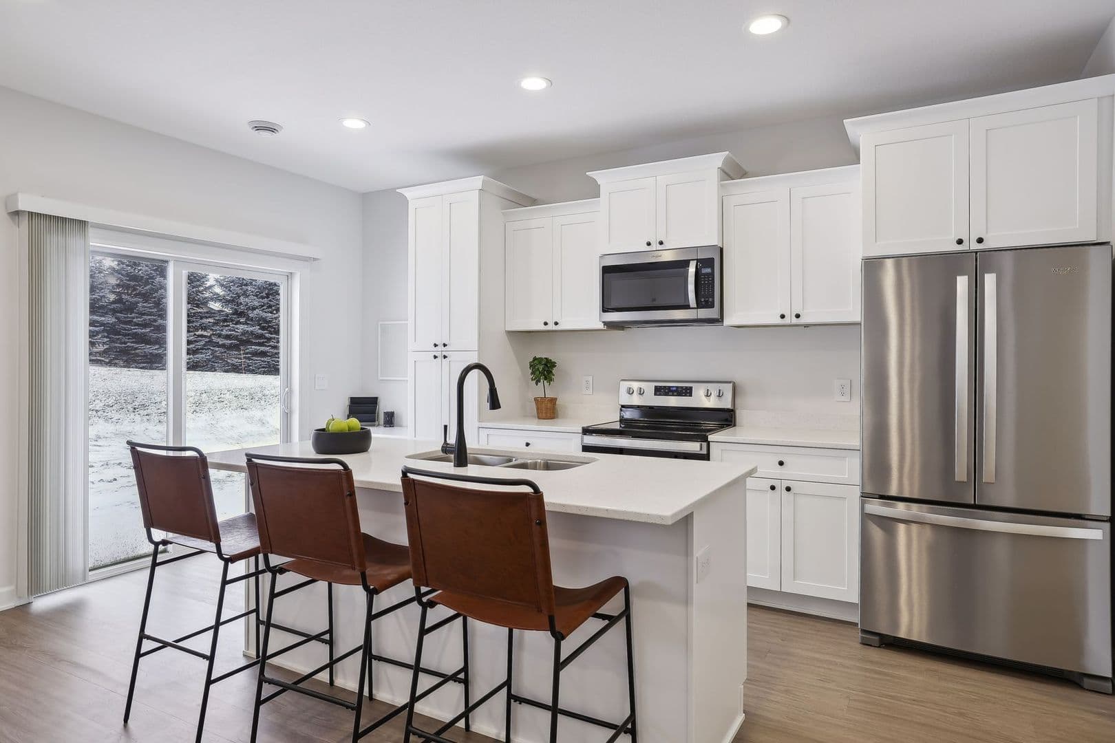 3 Bedroom Town Home 7 of 37