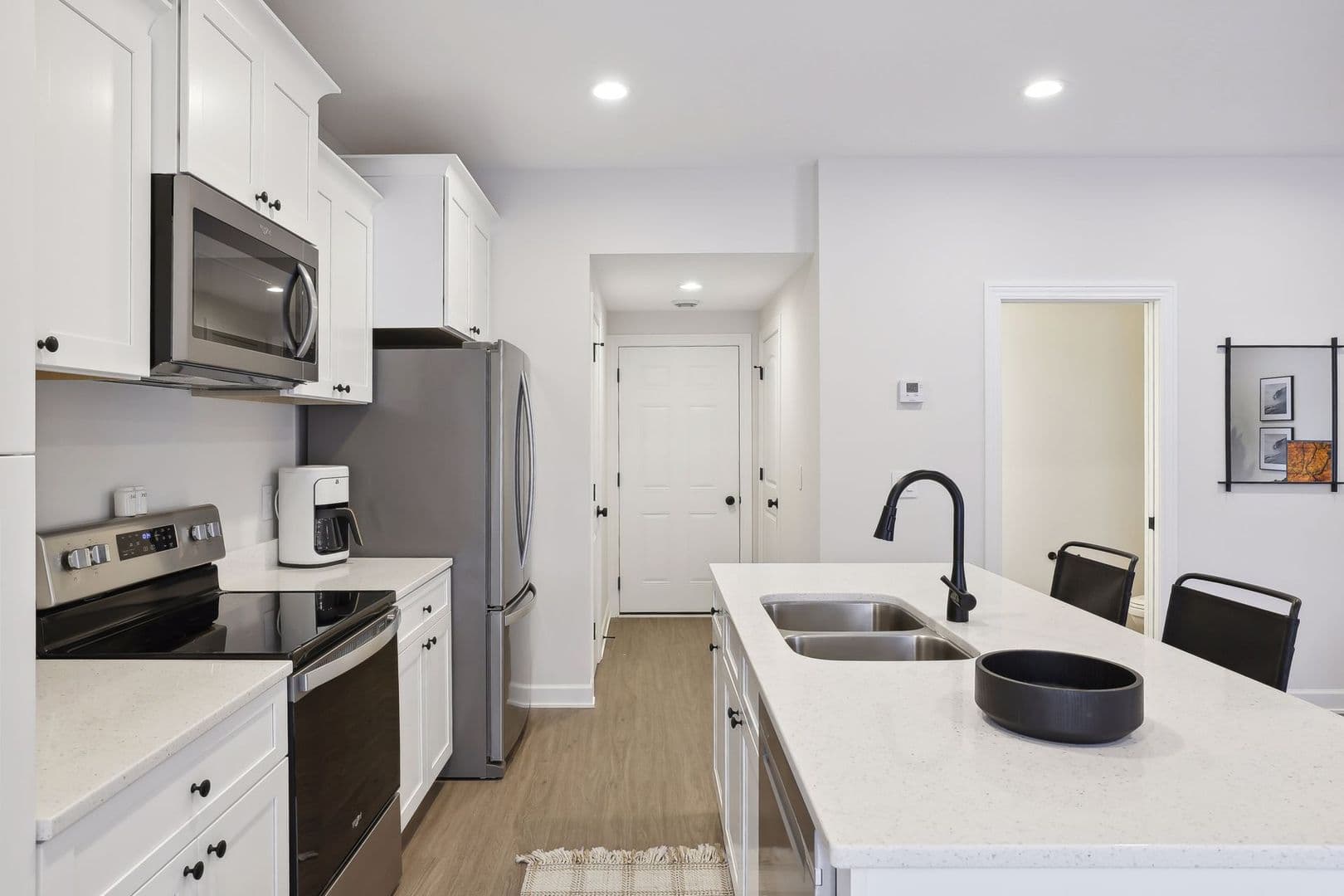 3 Bedroom Town Home 8 of 27