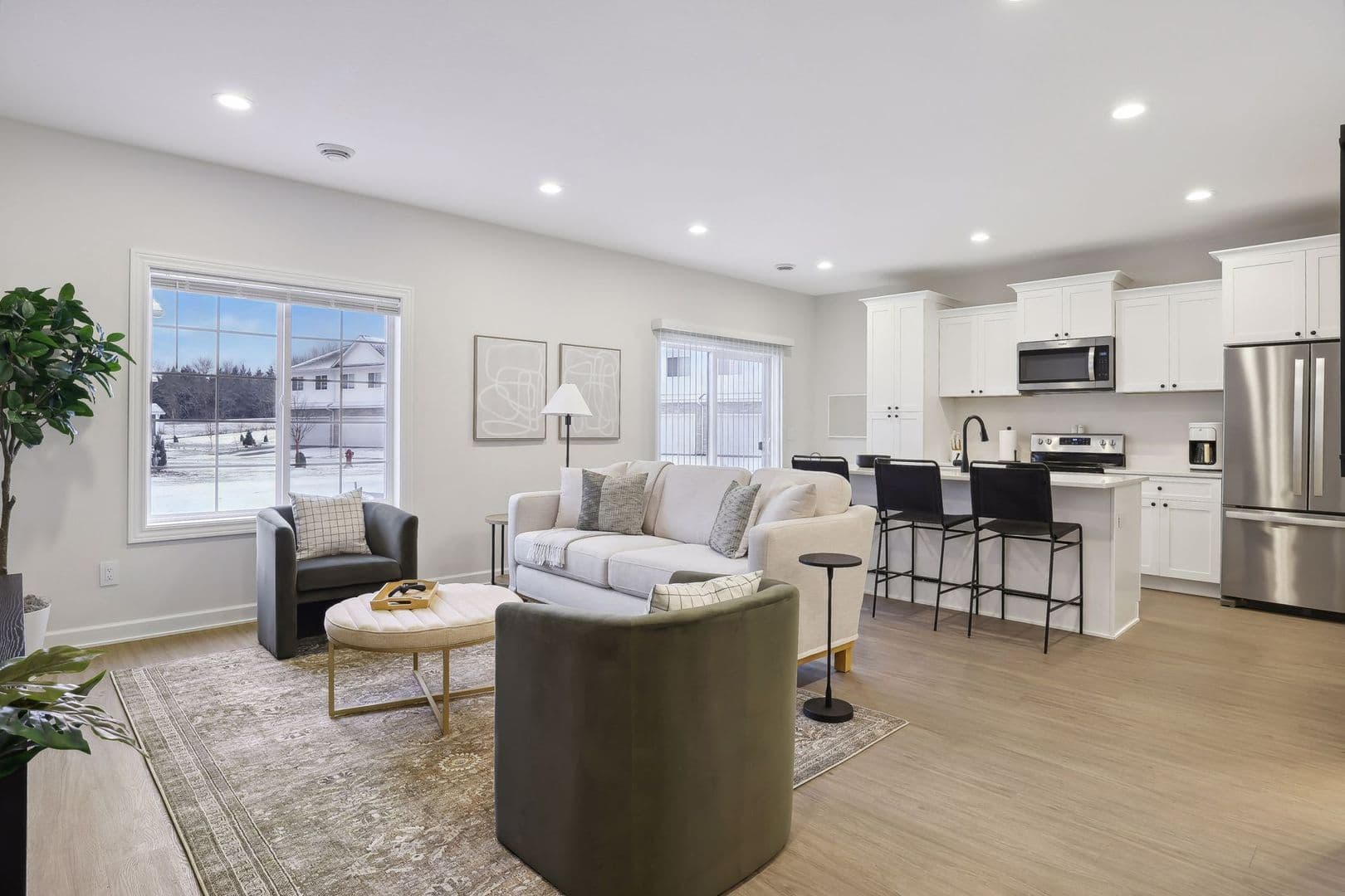 3 Bedroom Town Home 2 of 27