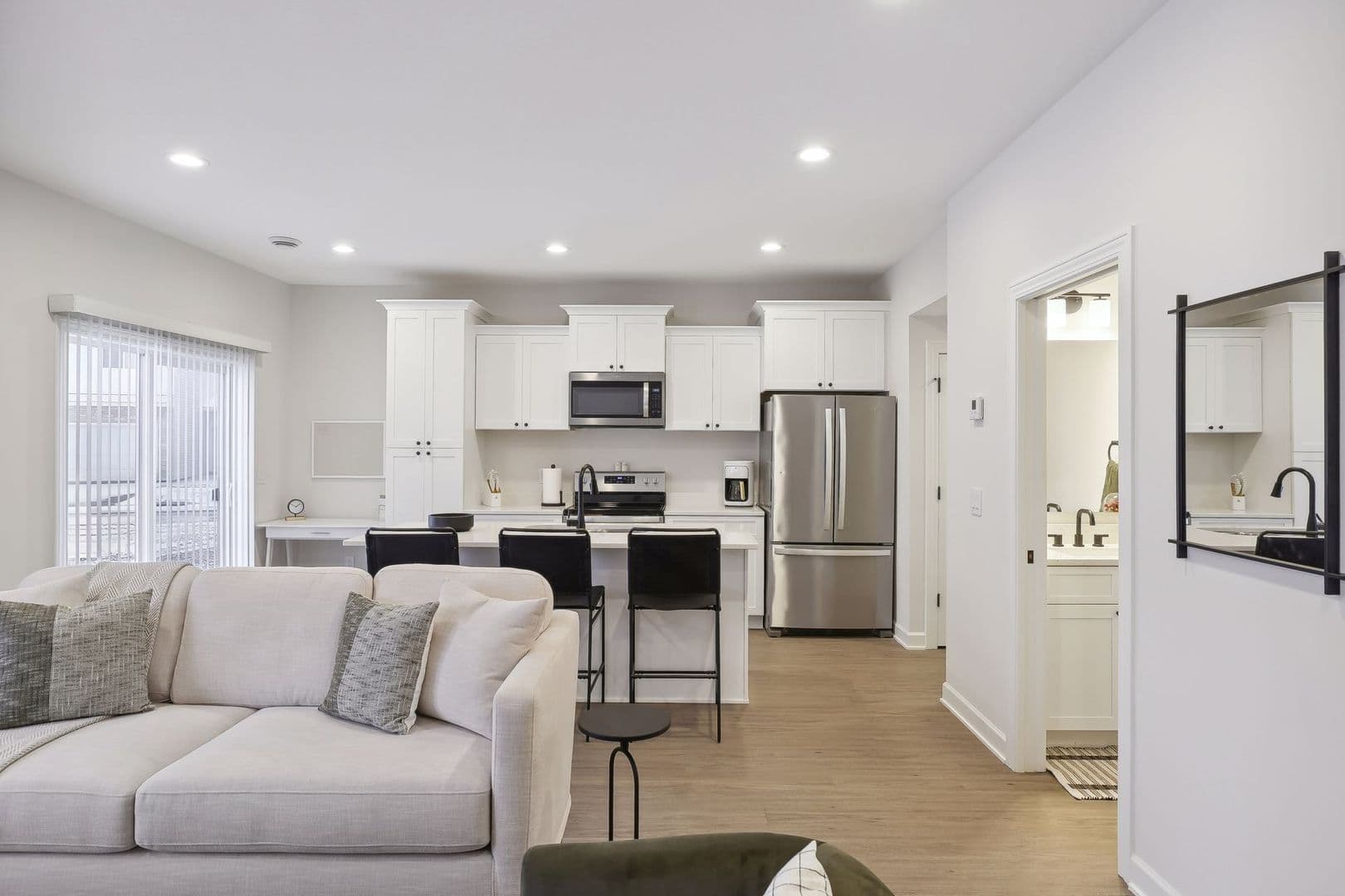 3 Bedroom Town Home 5 of 27