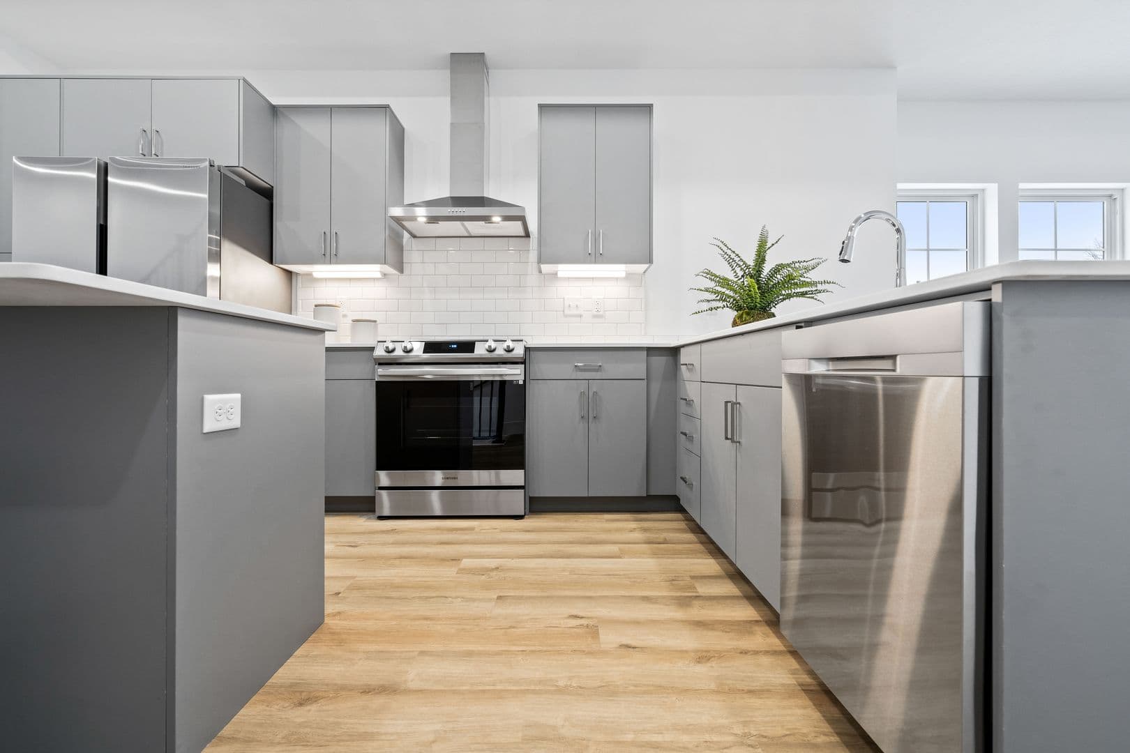 NorthWest TownHomes 9 of 38