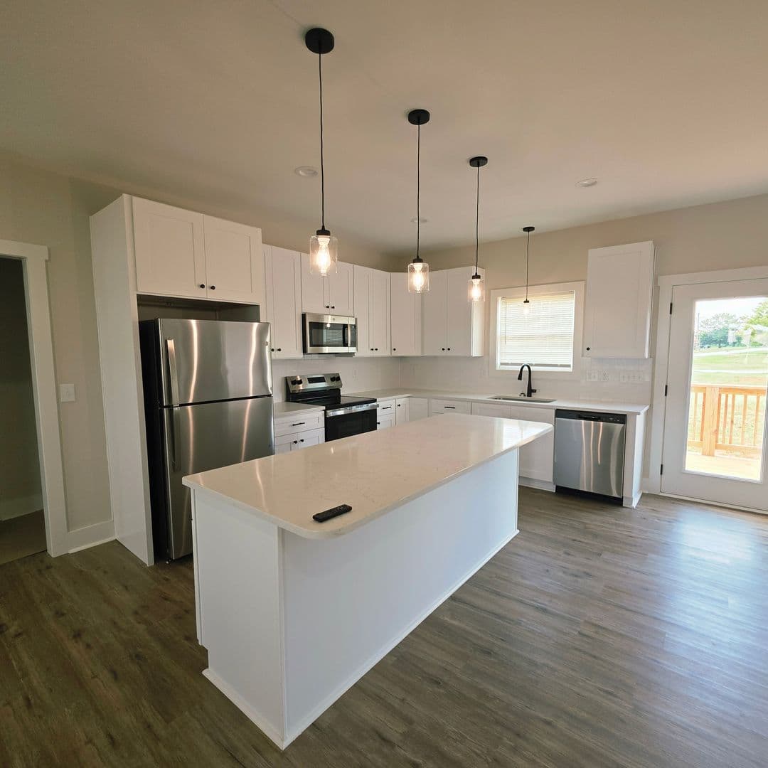 118 Wetmore Rd 2 of 20