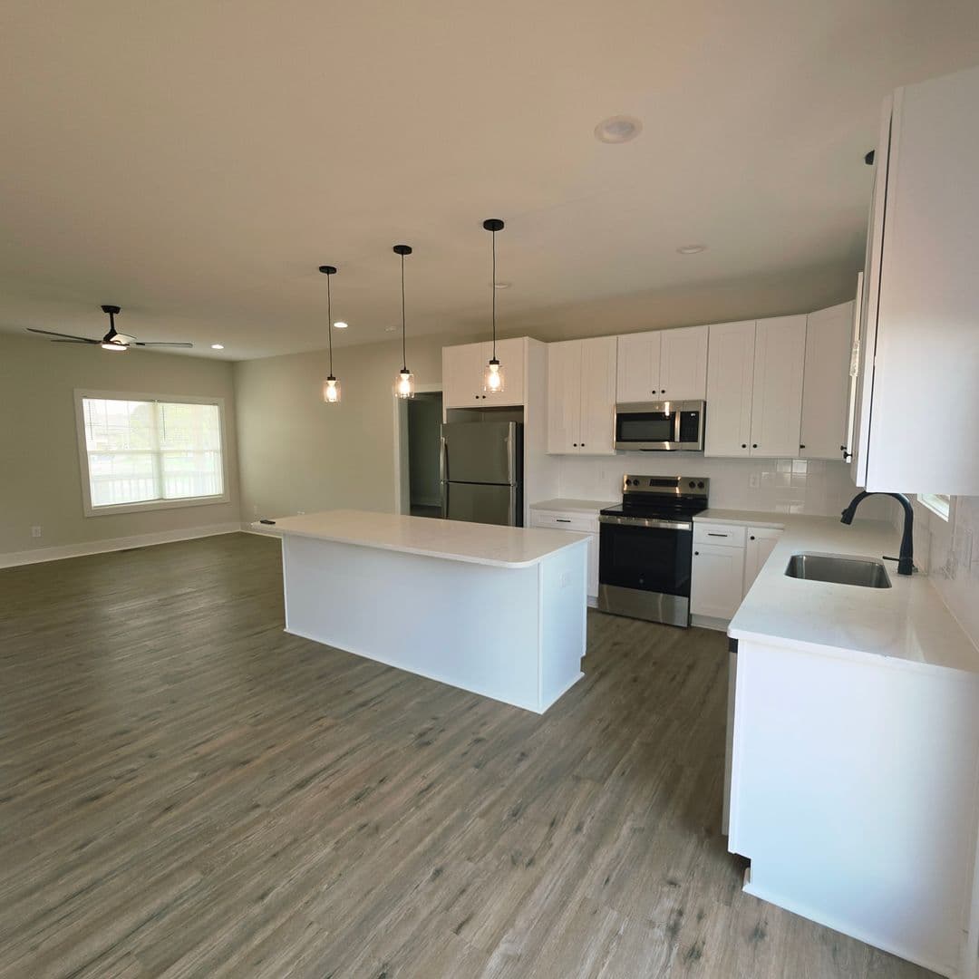 118 Wetmore Rd 3 of 20