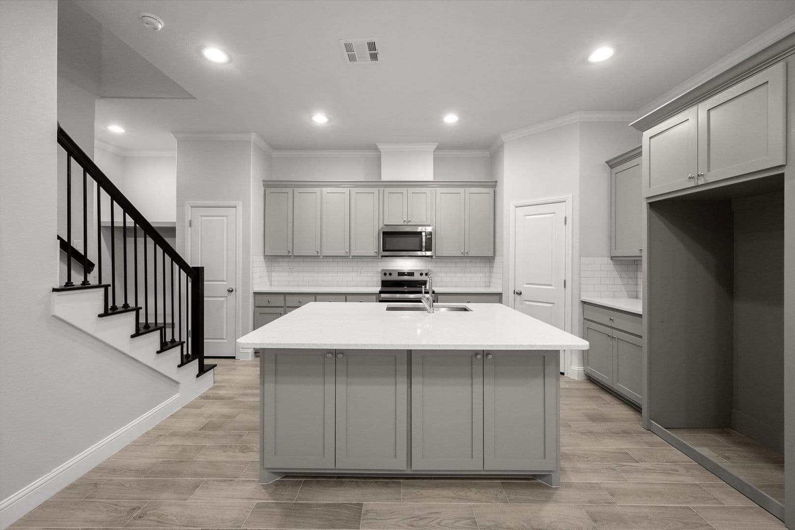 2333 Spring Park Blvd, Arlington, TX 76016 19 of 37