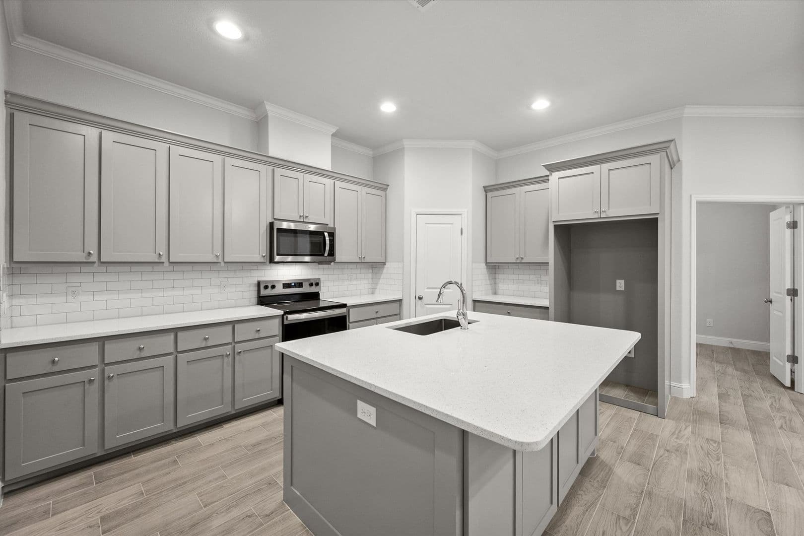 2333 Spring Park Blvd, Arlington, TX 76016 16 of 37