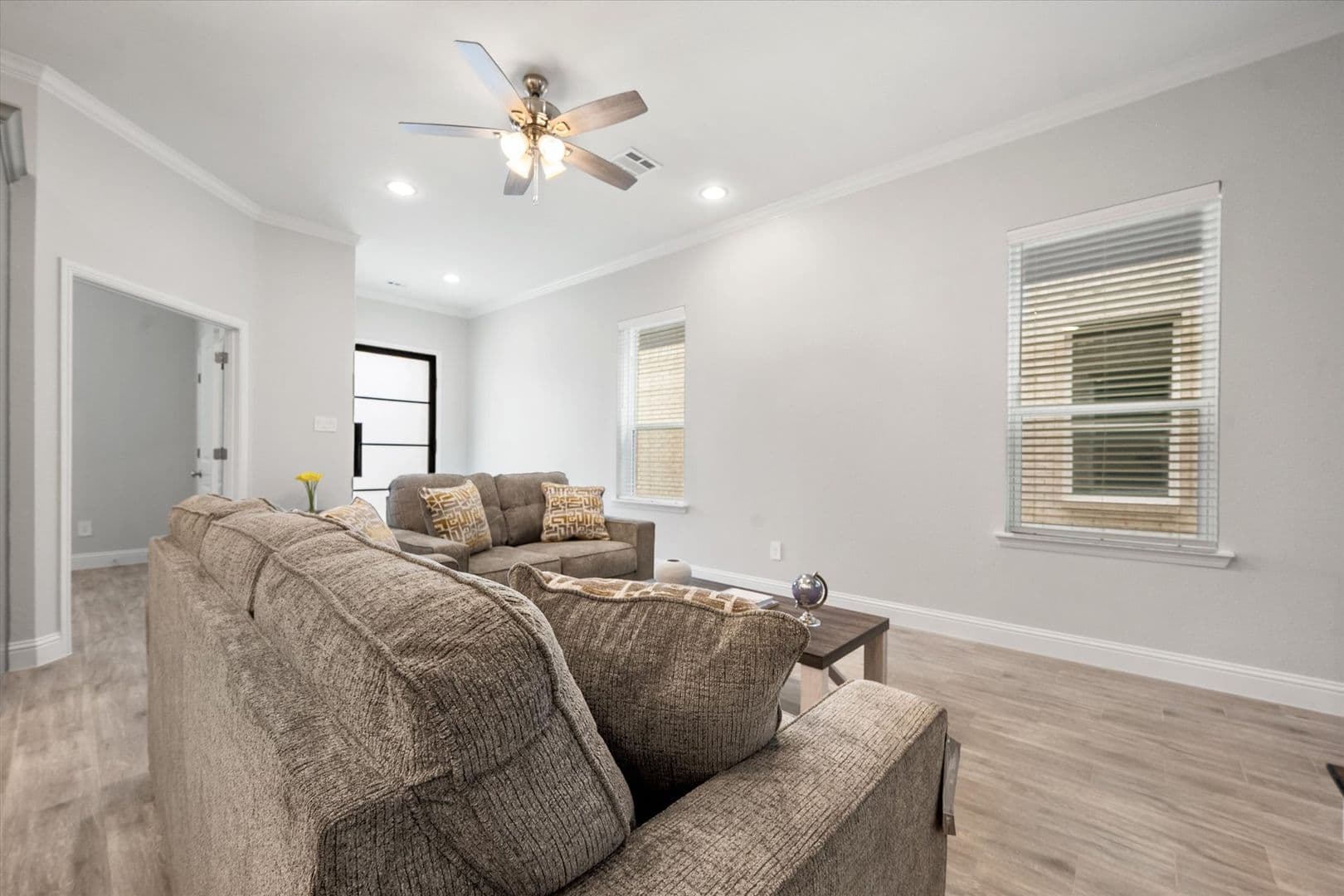 2333 Spring Park Blvd, Arlington, TX 76016 8 of 37