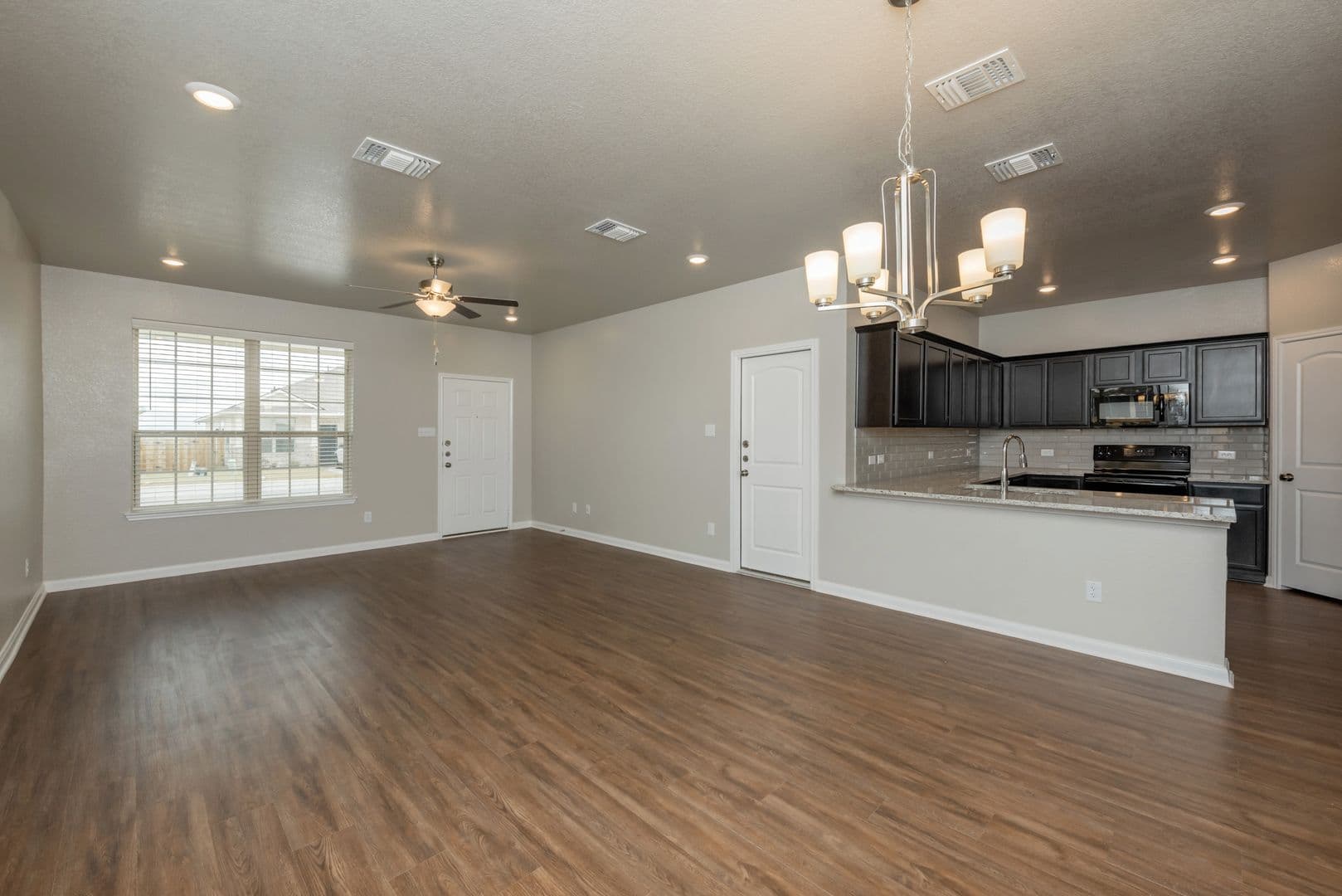1571 Case Rd - South Pointe 4 of 15