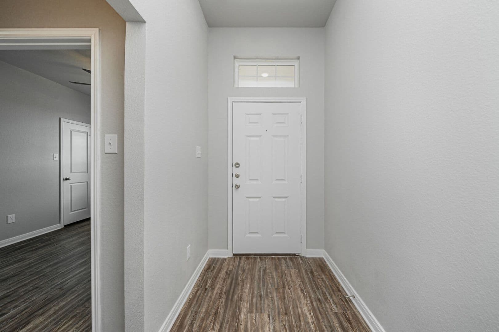 1362 Kingsgate Drive 2 of 24