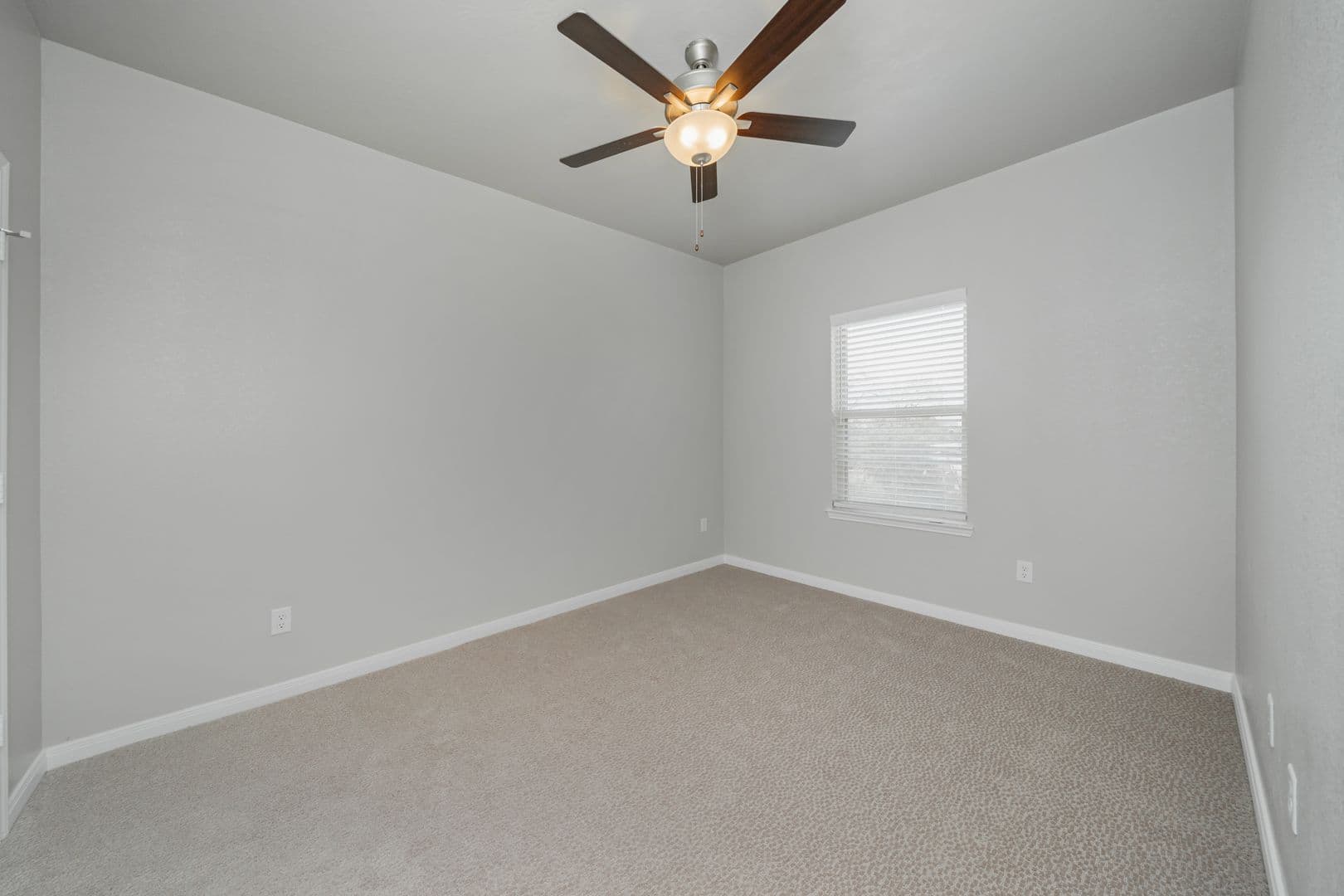 4089 Cross Park Dr #811 34 of 47