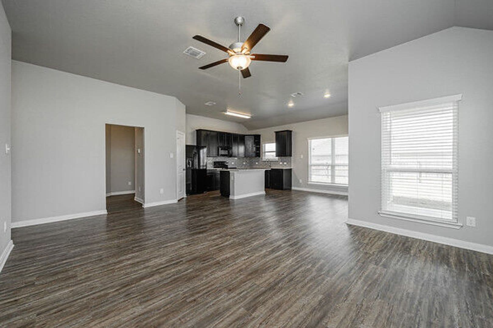1362 Kingsgate Drive 9 of 24