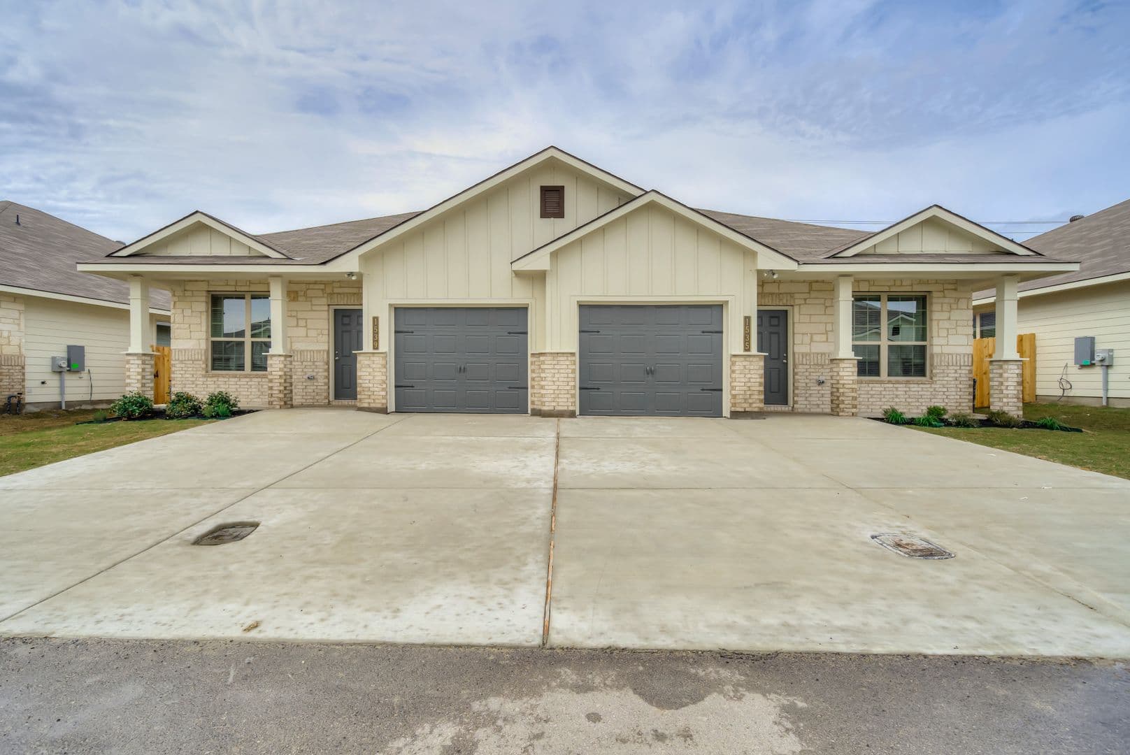1571 Case Rd - South Pointe 2 of 15
