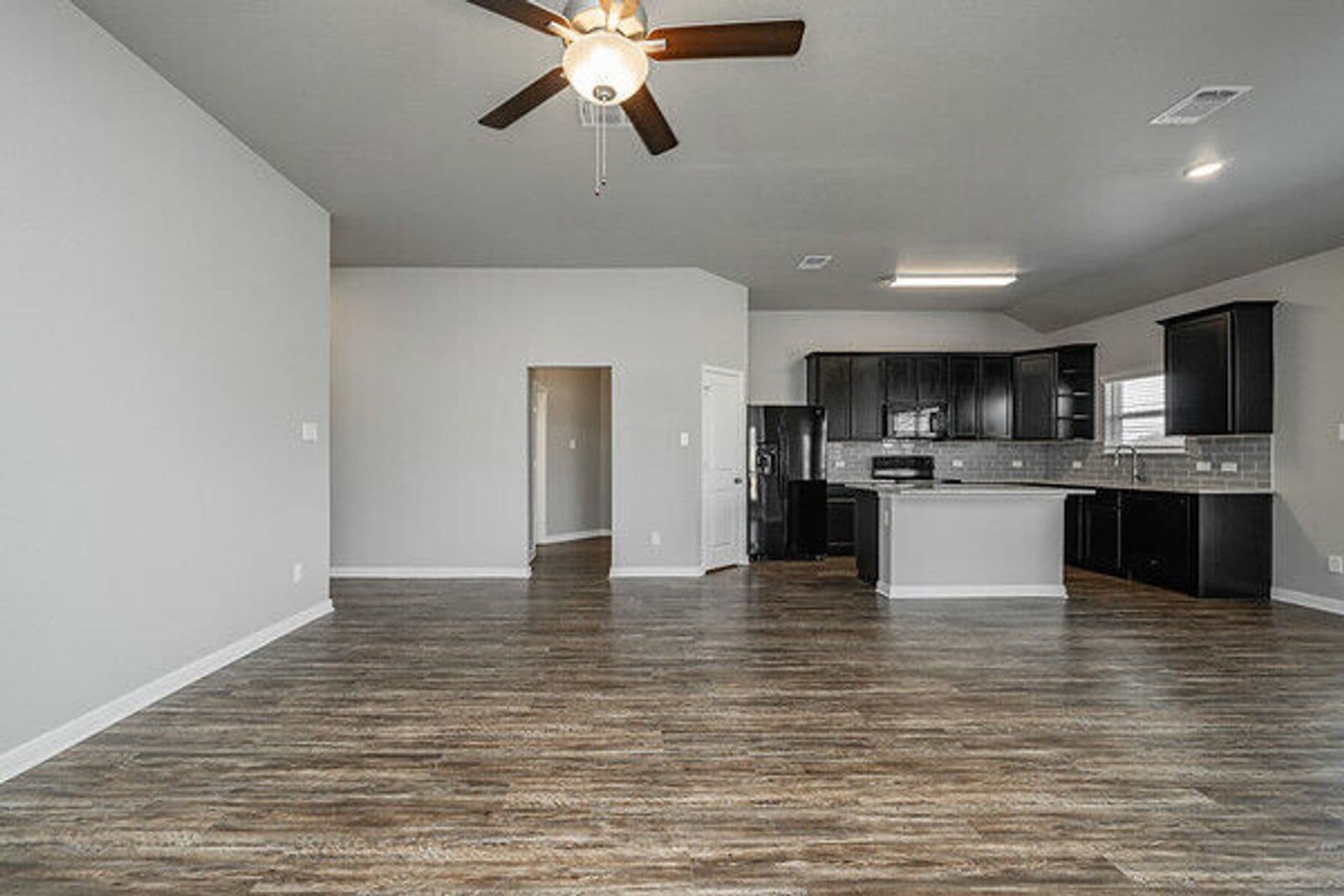 1362 Kingsgate Drive 10 of 24
