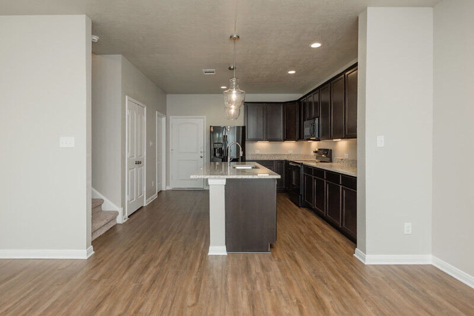 4089 Cross Park Dr. #211 3 of 16