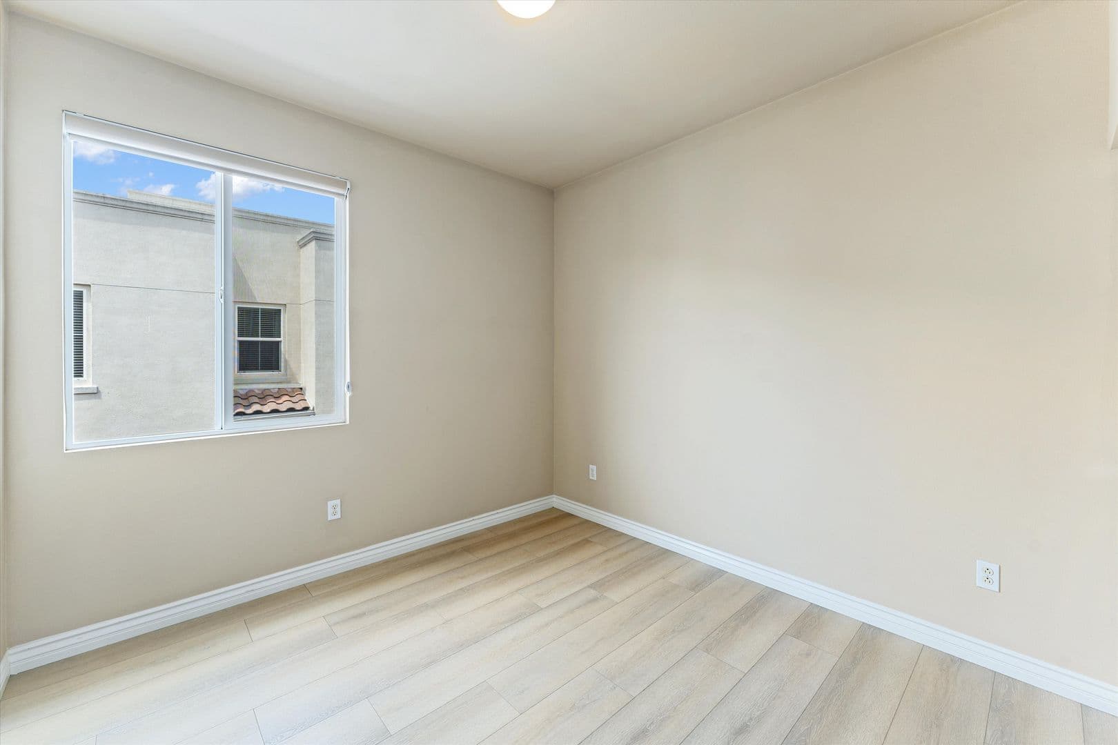 2651 W Lincoln Ave Unit 17, Anaheim, CA 92801 17 of 36